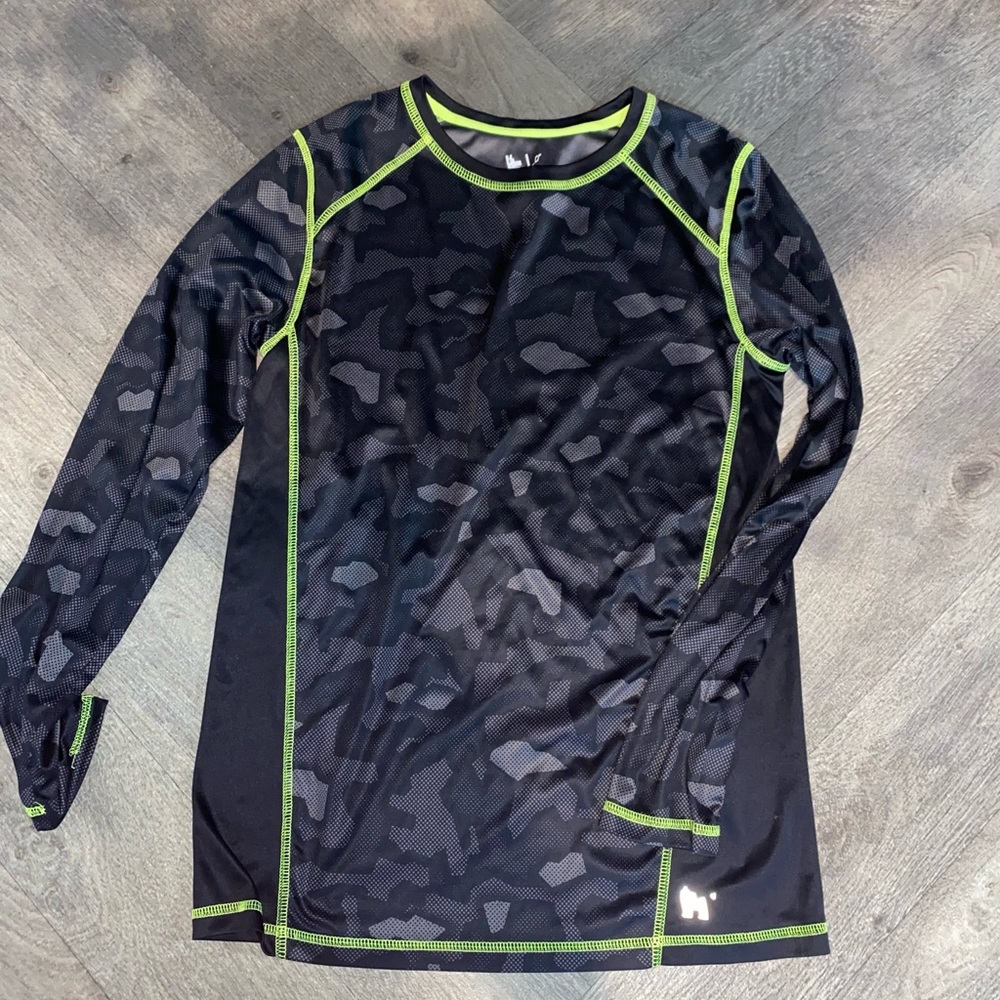 Black and Gray and Green Mambo Long Sleeve Tee
